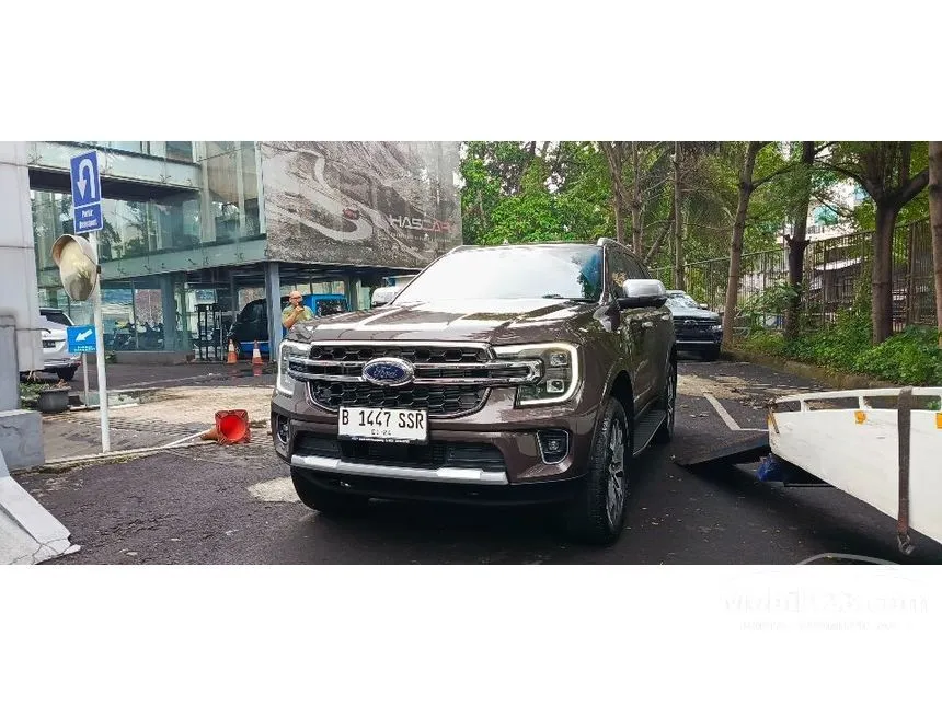 Jual Mobil Ford Everest 2024 Titanium 2.0 di DKI Jakarta Automatic SUV Coklat Rp 933.000.000