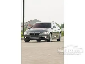 2015 BMW 320i 2.0 Sport Sedan