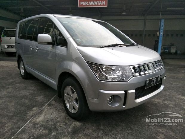 Mitsubishi Delica Mobil Bekas Baru dijual di Indonesia Mitsubishi Delica Mobil Bekas Baru dijual di Indonesia