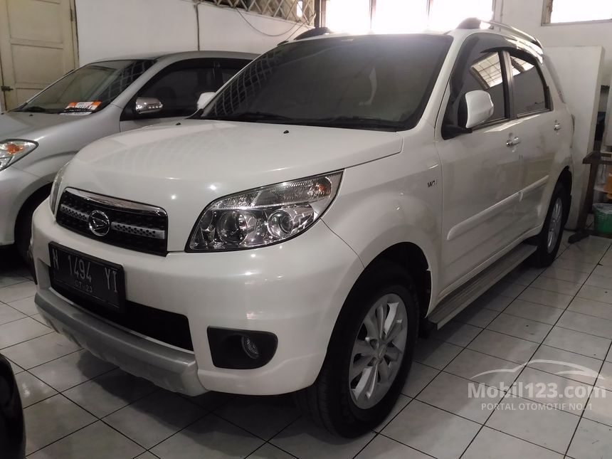 Jual Mobil Daihatsu Terios 2013 TX 1.5 di Jawa Timur 