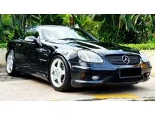 2004 Mercedes-Benz SLK230K 2.3 Kompressor Convertible AMG Package AT Hitam Metalik - PAJAK PANJANG - MULUS NO MINUS - SIAP PAKAI