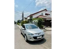 2012 Mazda 2 1.5 R Sedan - Cash 94 JT NEGO