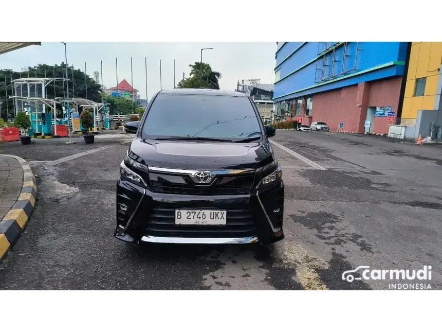 2019 Toyota Voxy MPV