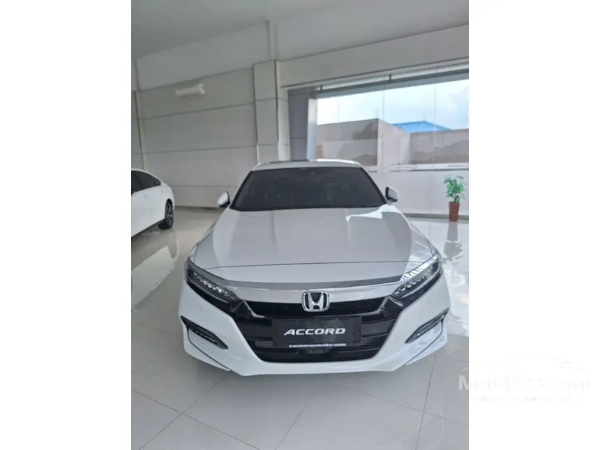 Jual Mobil Honda Accord 2023 1.5 di Jawa Barat Automatic Sedan Putih Rp 727.900.000