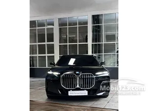 2024 BMW 735i 3.0 M Sport Sedan