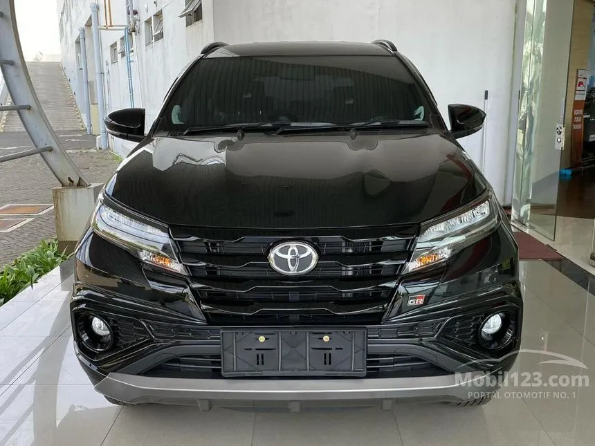 Jual Mobil Toyota Rush 2024 S GR Sport 1.5 di Jawa Timur Manual SUV Hitam Rp 273.013.000