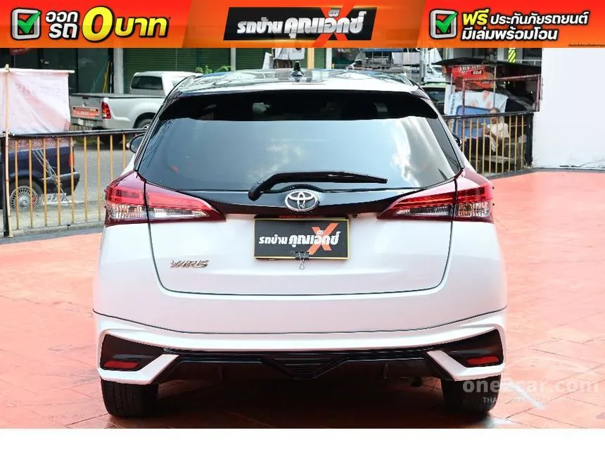 2022 Toyota YARIS Sport Premium Hatchback
