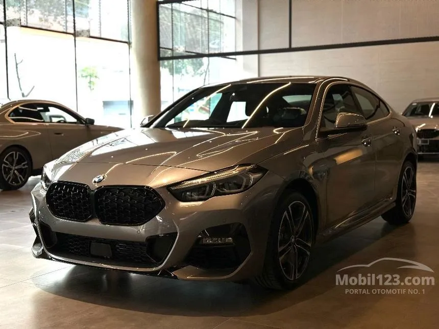 Jual Mobil BMW 218i 2024 M Sport 1.5 di DKI Jakarta Automatic Coupe Abu