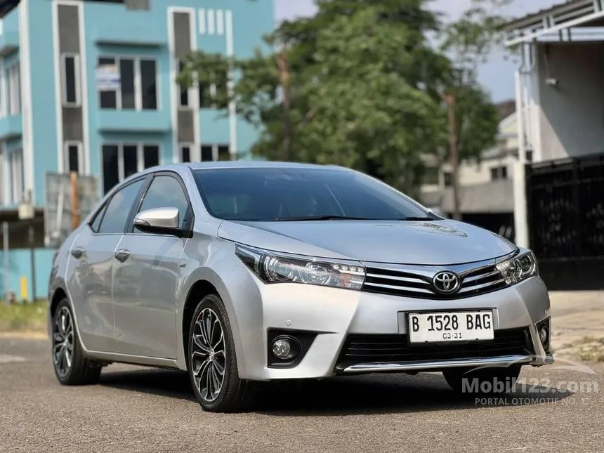 2014 Toyota Corolla Altis V Sedan