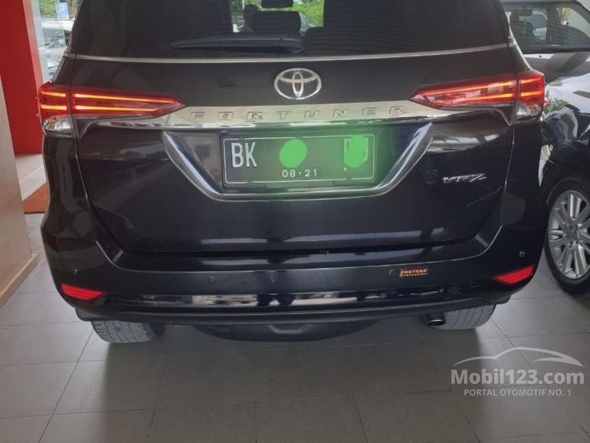 Jual Mobil Toyota Fortuner 2016 VRZ 2.4 di Sumatera Utara 