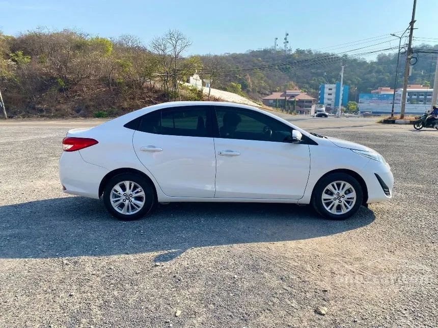 2017 Toyota Yaris Ativ E Sedan