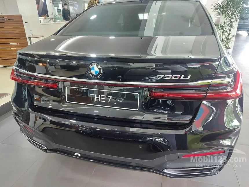 2021 BMW 730Li M Sport Sedan