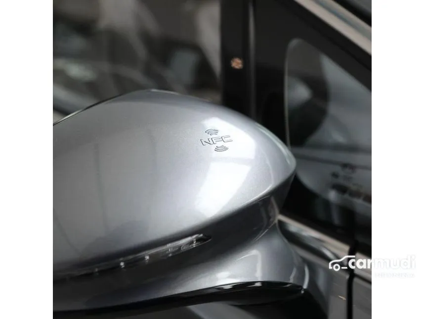 2025 BYD M6 Superior Captain 6-seater MPV