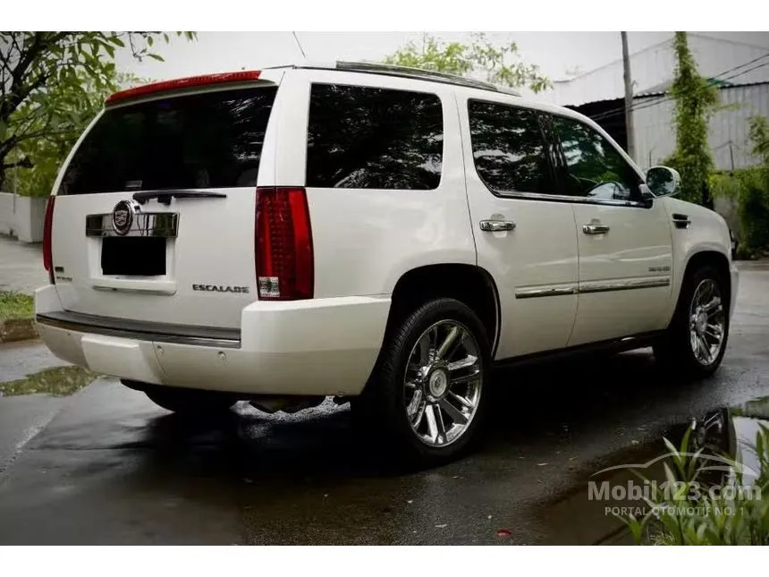 2011 Cadillac Escalade Platinum SUV