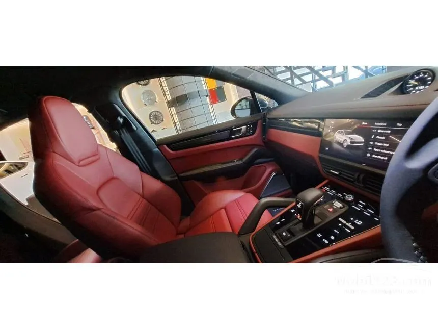 2023 Porsche Cayenne Turbo GT SUV