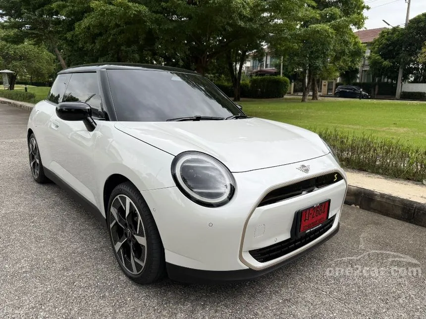 2024 Mini COOPER SE 3-Door Resolute Hatchback