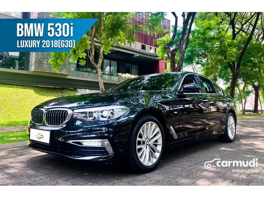 2018 BMW 530i Luxury Sedan