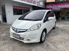 2013 Honda JAZZ 1.3 (ปี 08-14) Hybrid Hatchback