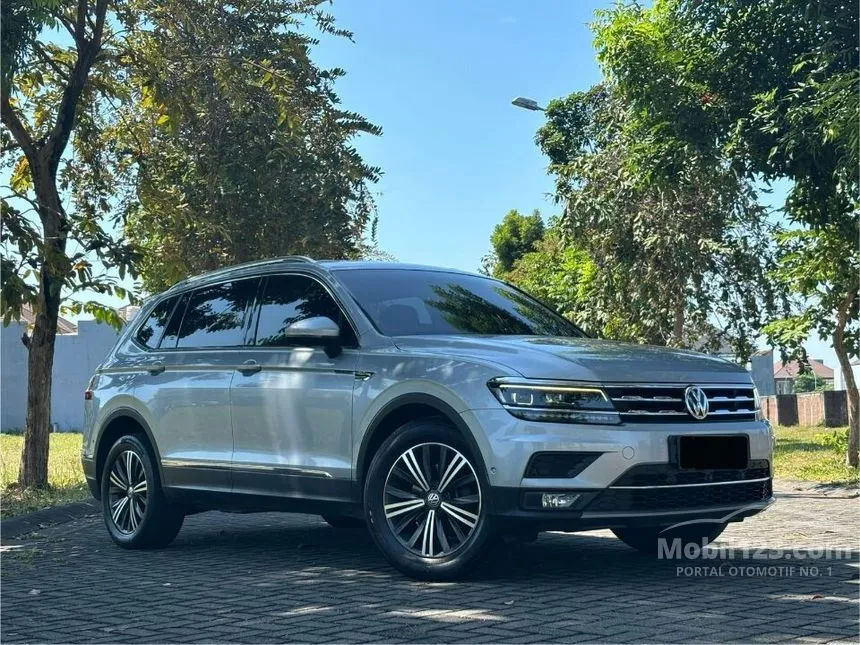 Jual Mobil Volkswagen Tiguan 2020 TSI ALLSPACE 1.4 di Jawa Timur Automatic SUV Abu