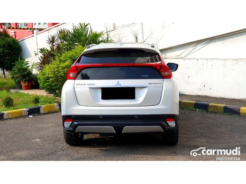 2020 Mitsubishi Eclipse Cross Ultimate (Silky White) SUV