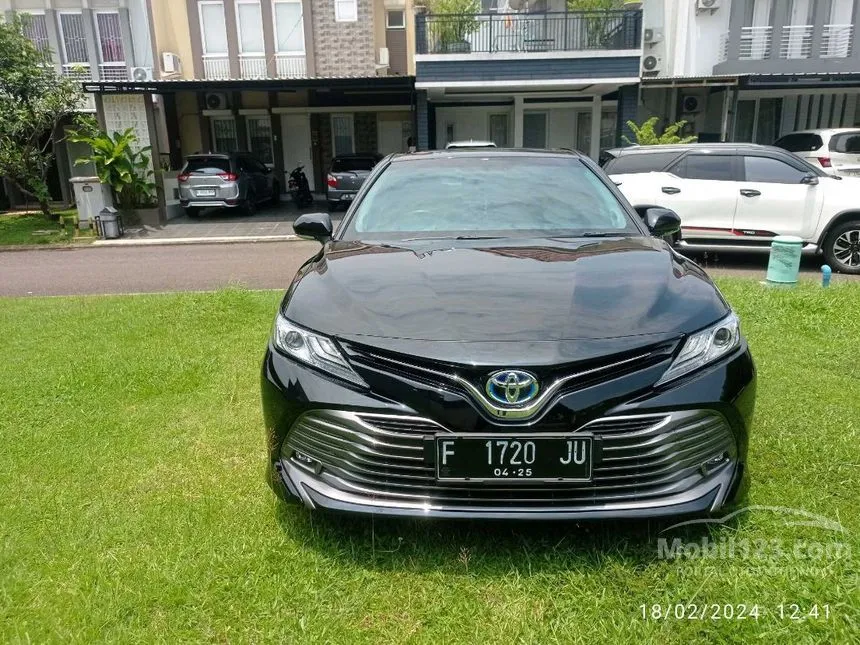 Jual Mobil Toyota Camry Hybrid 2020 HV 2.5 di DKI Jakarta Automatic Sedan Hitam Rp 505.000.000