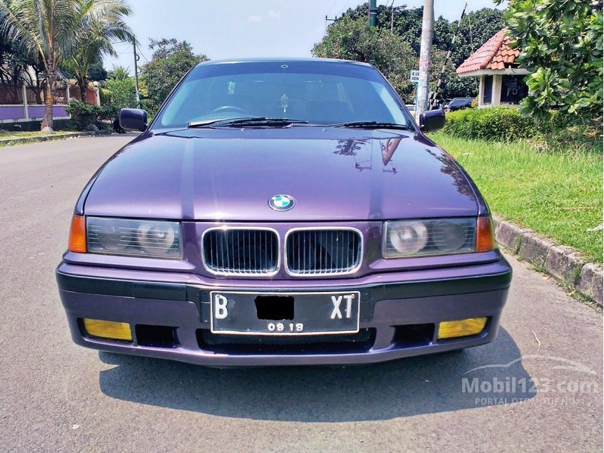 1994 BMW 318i E36 1.8 Manual Sedan