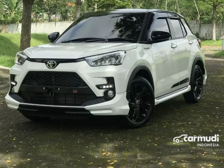 Jual Mobil Toyota Raize 2024 GR Sport 1.0 di Jawa Timur Automatic Wagon Putih Rp 230.500.000