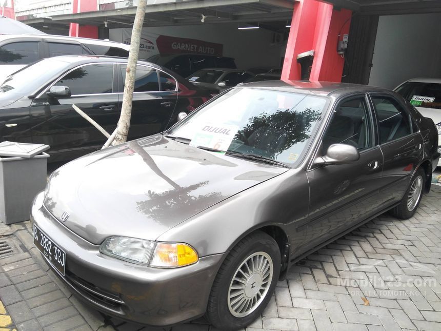 Mobil Honda Civic Genio 1994