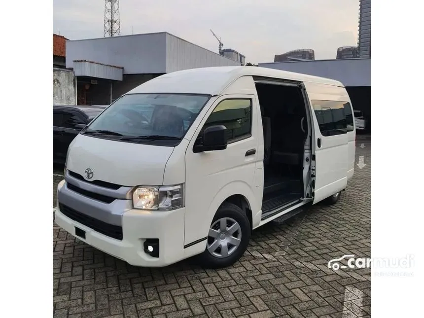 2025 Toyota Hiace Premio Van