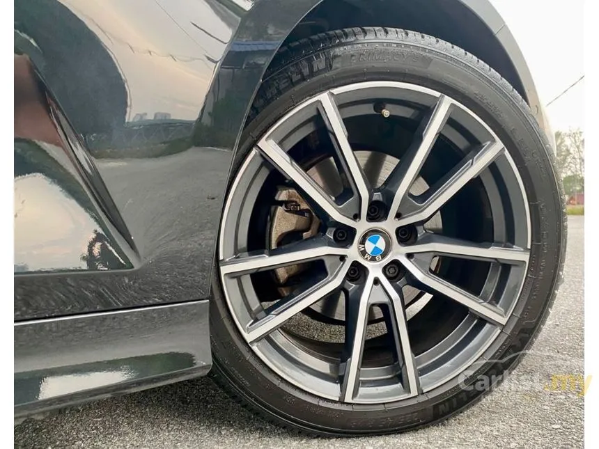 2022 BMW 320i M Sport Runout Edition Sedan