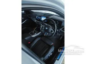 2024 BMW 320i 2.0 M Sport Sedan