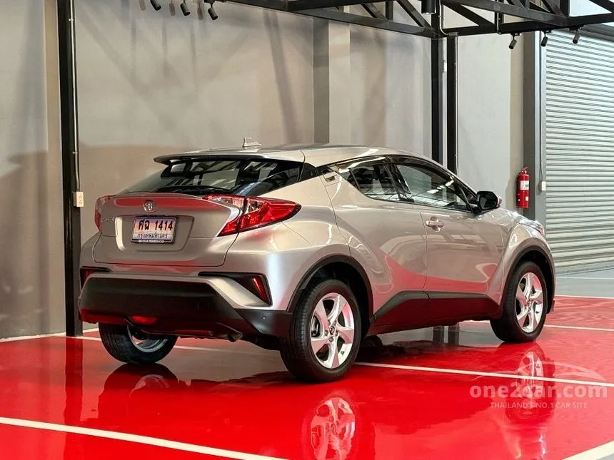 2019 Toyota C-HR Mid SUV