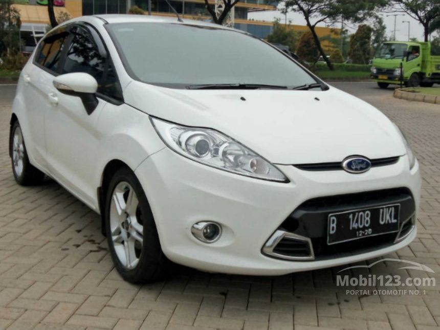 Gambar Mobil  Ford  Fiesta  Koleksi Gambar HD