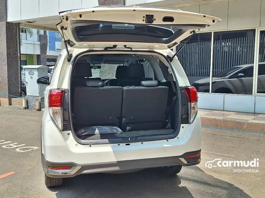 2021 Toyota Innova Venturer Wagon