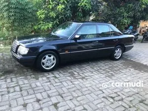 1996 Mercedes-Benz E320 3.2 W124 3.2 L6 Manual Sedan