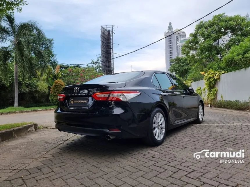 2020 Toyota Camry V Sedan