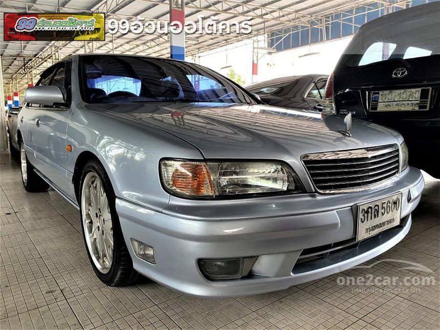 Nissan cefiro 2000