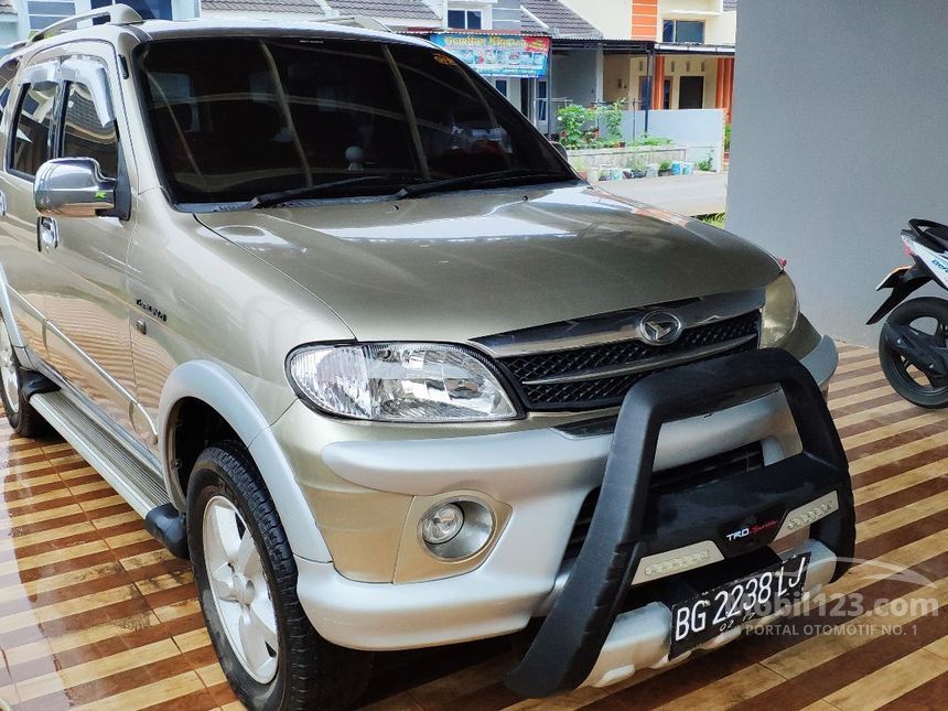 2005 Daihatsu Taruna FGX Oxxy SUV