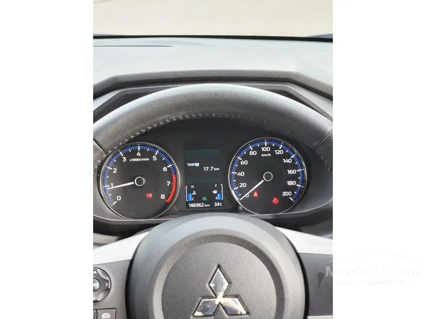 2021 Mitsubishi Xpander Cross MPV