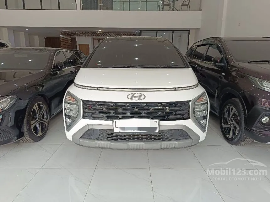 Jual Mobil Hyundai Stargazer 2022 Prime 1.5 di Jawa Timur Automatic Wagon Putih Rp 245.000.004