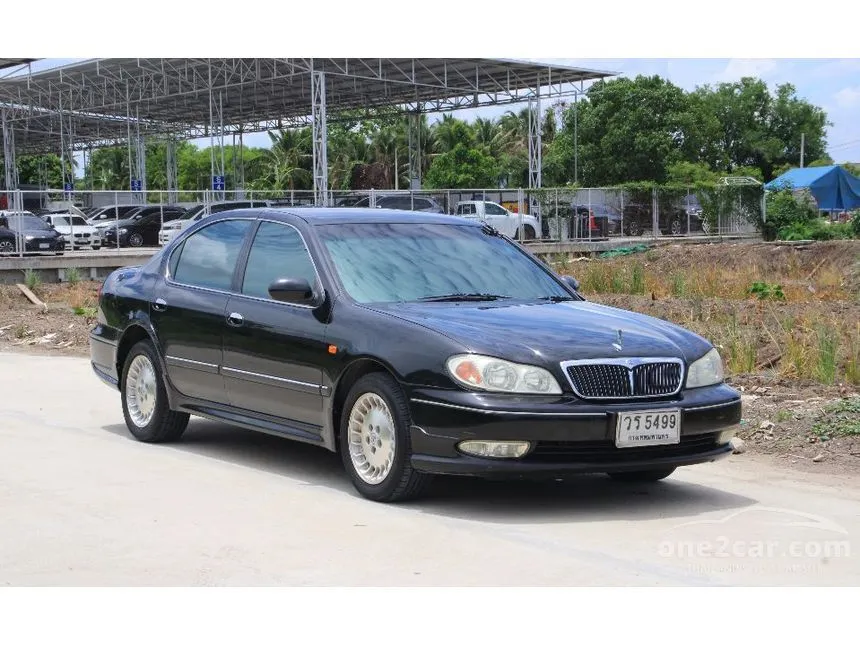 2003 Nissan CEFIRO Executive Sedan
