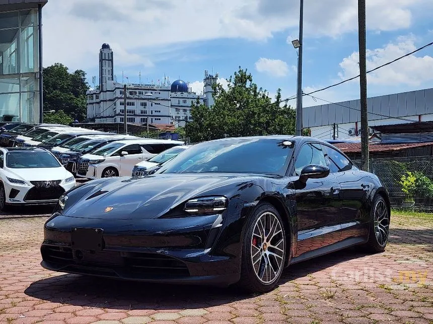 2021 Porsche Taycan 4S Sedan