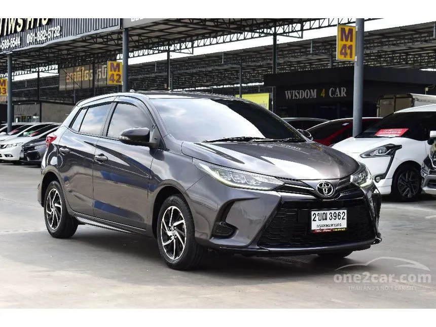 2021 Toyota YARIS Sport Hatchback