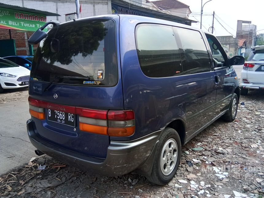Nissan serena 1998