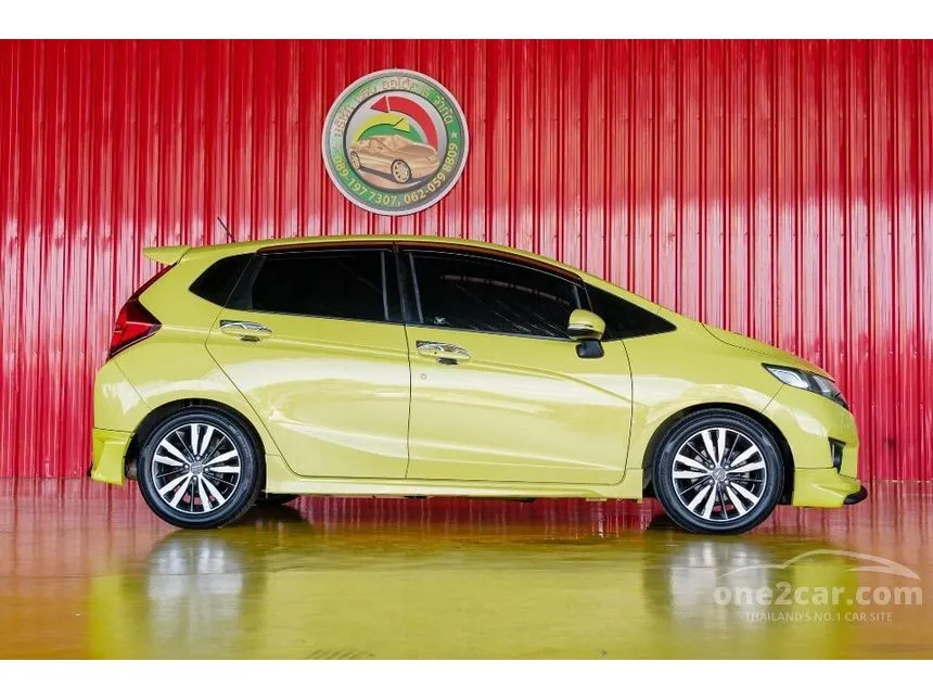 2016 Honda Jazz SV i-VTEC Hatchback