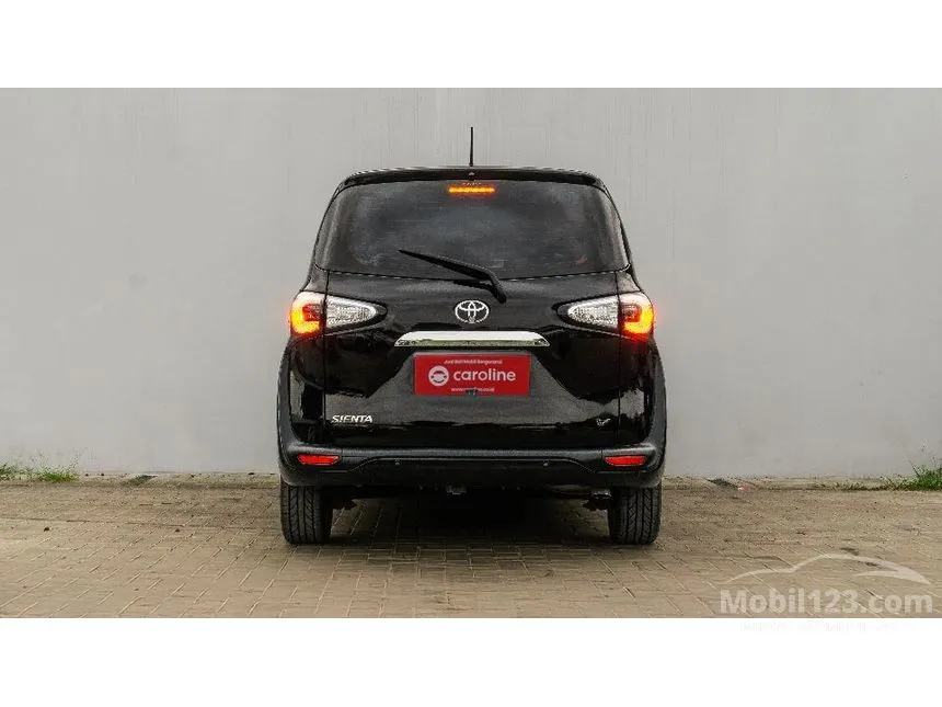 2019 Toyota Sienta V MPV