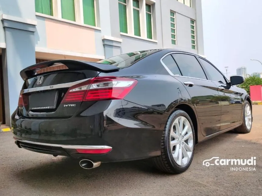 2017 Honda Accord VTi-L Sedan