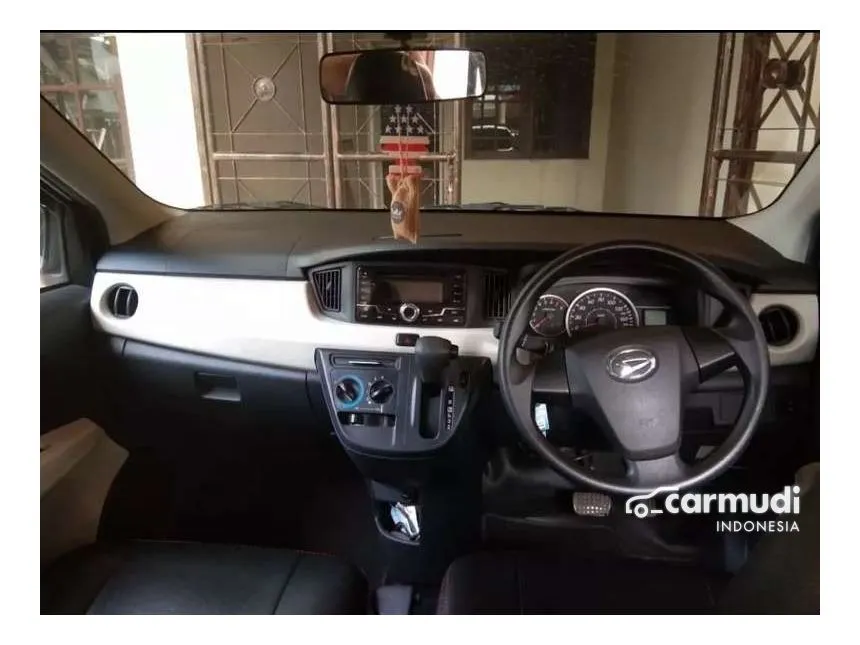 2016 Daihatsu Sigra X Deluxe MPV