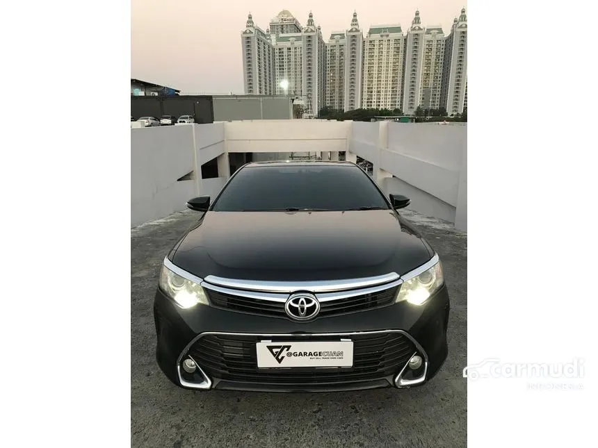 2016 Toyota Camry V Sedan