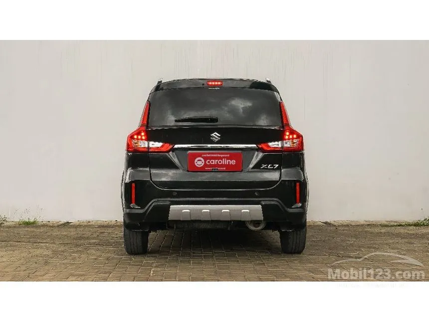 2022 Suzuki XL7 Zeta SUV